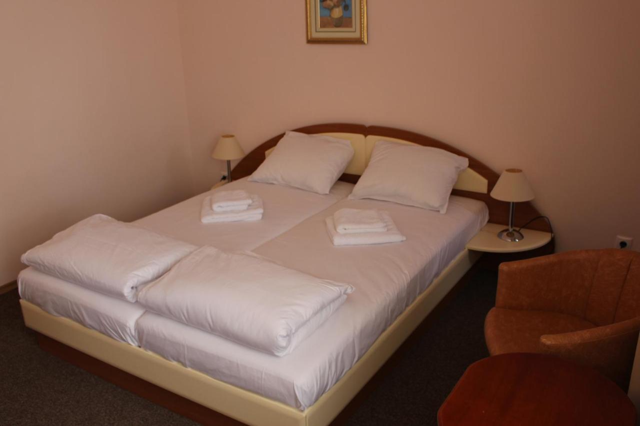 Hotel Arlanda à Sveti Vlas Extérieur photo