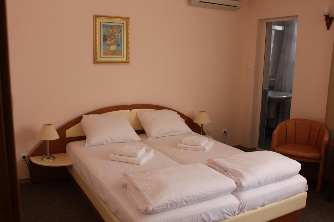 Hotel Arlanda à Sveti Vlas Extérieur photo