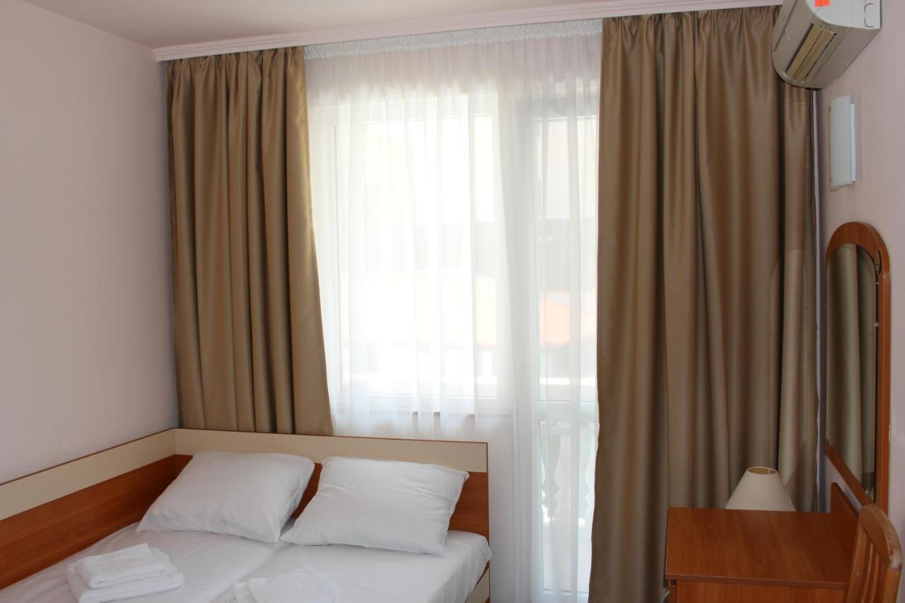 Hotel Arlanda à Sveti Vlas Extérieur photo