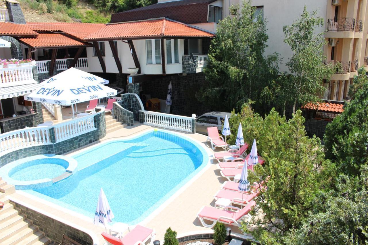 Hotel Arlanda à Sveti Vlas Extérieur photo