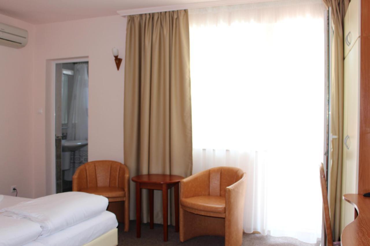 Hotel Arlanda à Sveti Vlas Extérieur photo