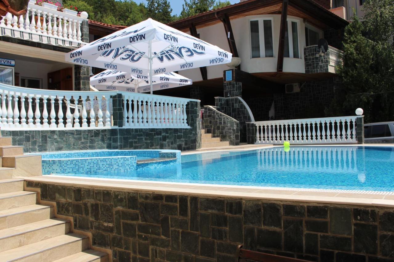 Hotel Arlanda à Sveti Vlas Extérieur photo